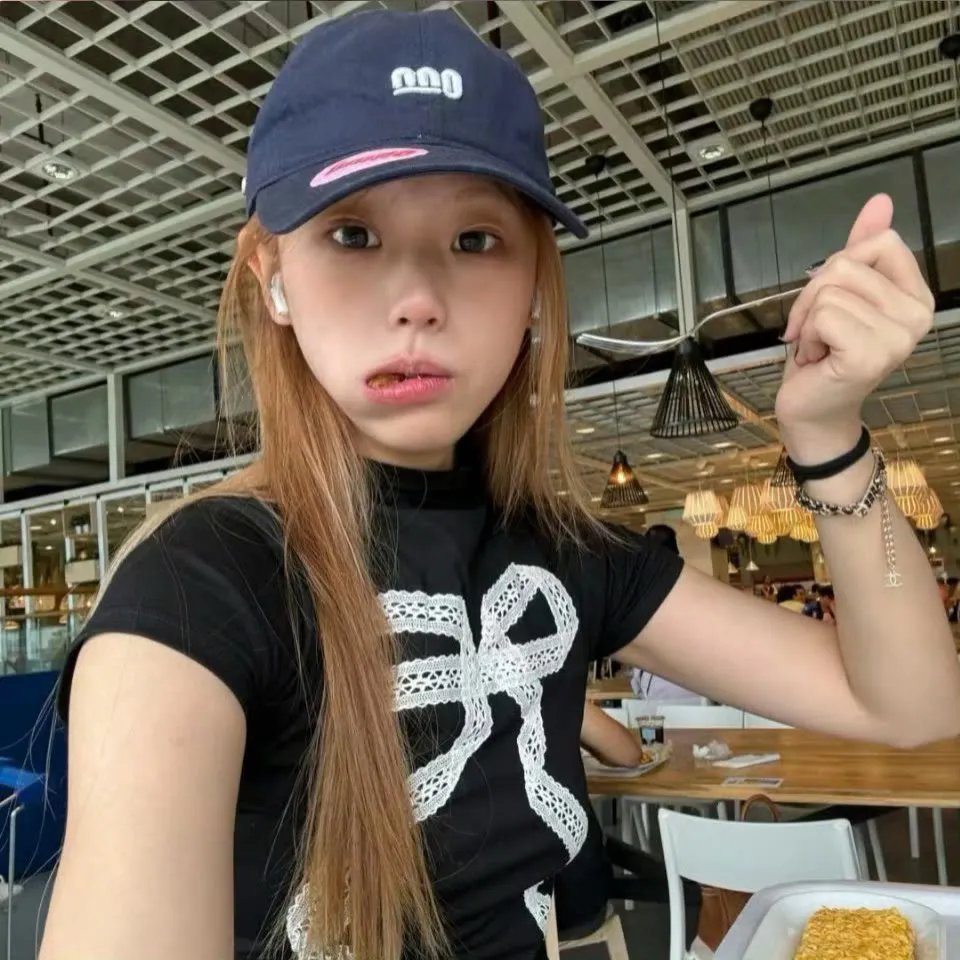 府上娶了个锦鲤新娘